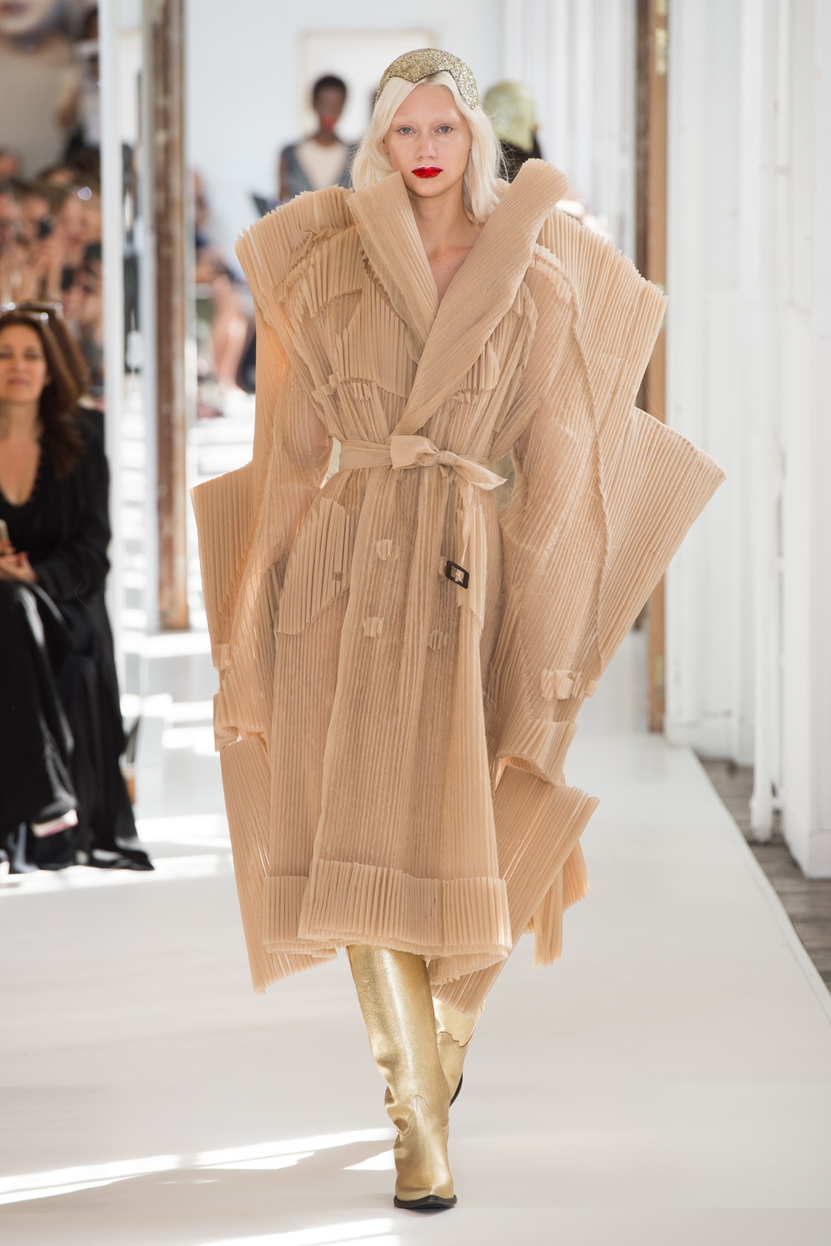 Maison Margiela Fall '17 Couture: In The Trenches — Carmen Busquets